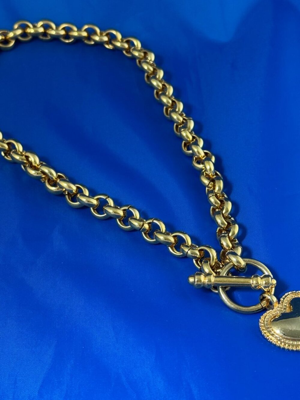 Vintage Gold Tone Chunky Rolo Link Toggle Necklace Heart Pendant 17"